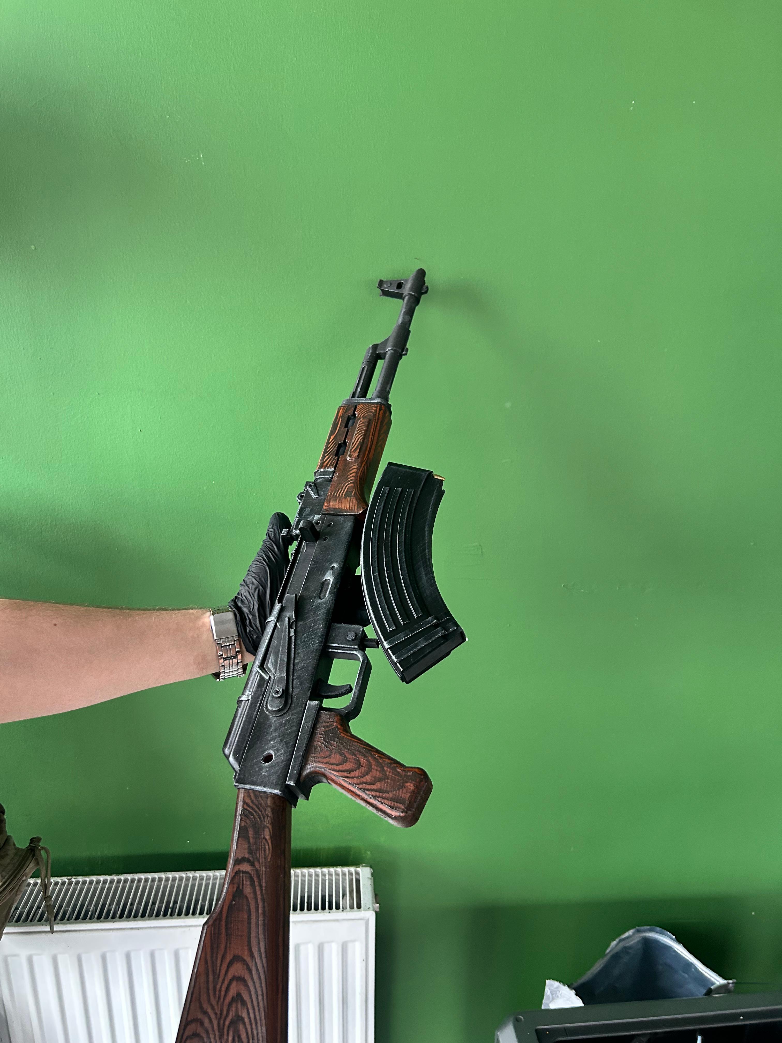 AK-47 B 1/1  MAKET