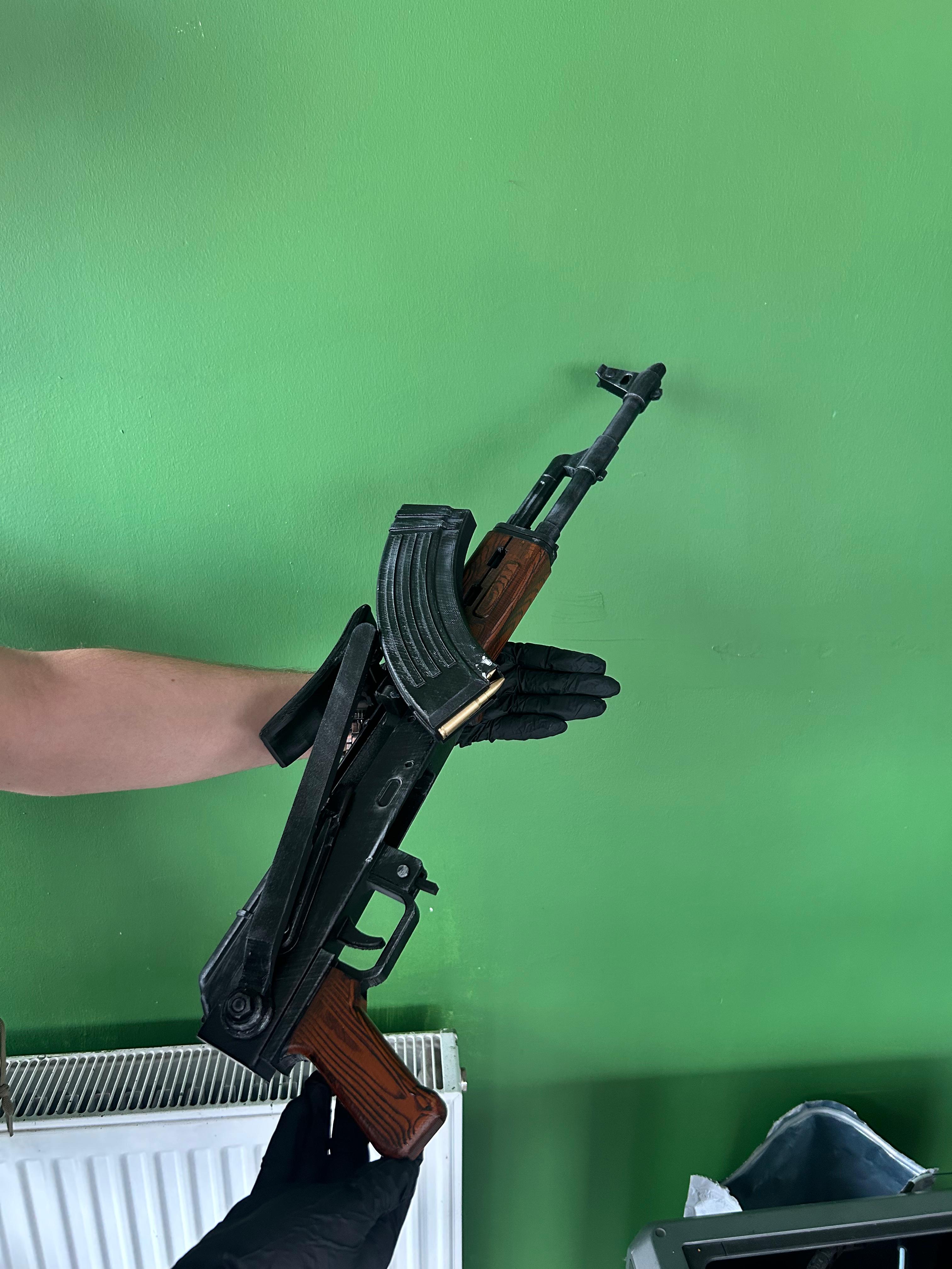 AK-47 A 1/1 MAKET