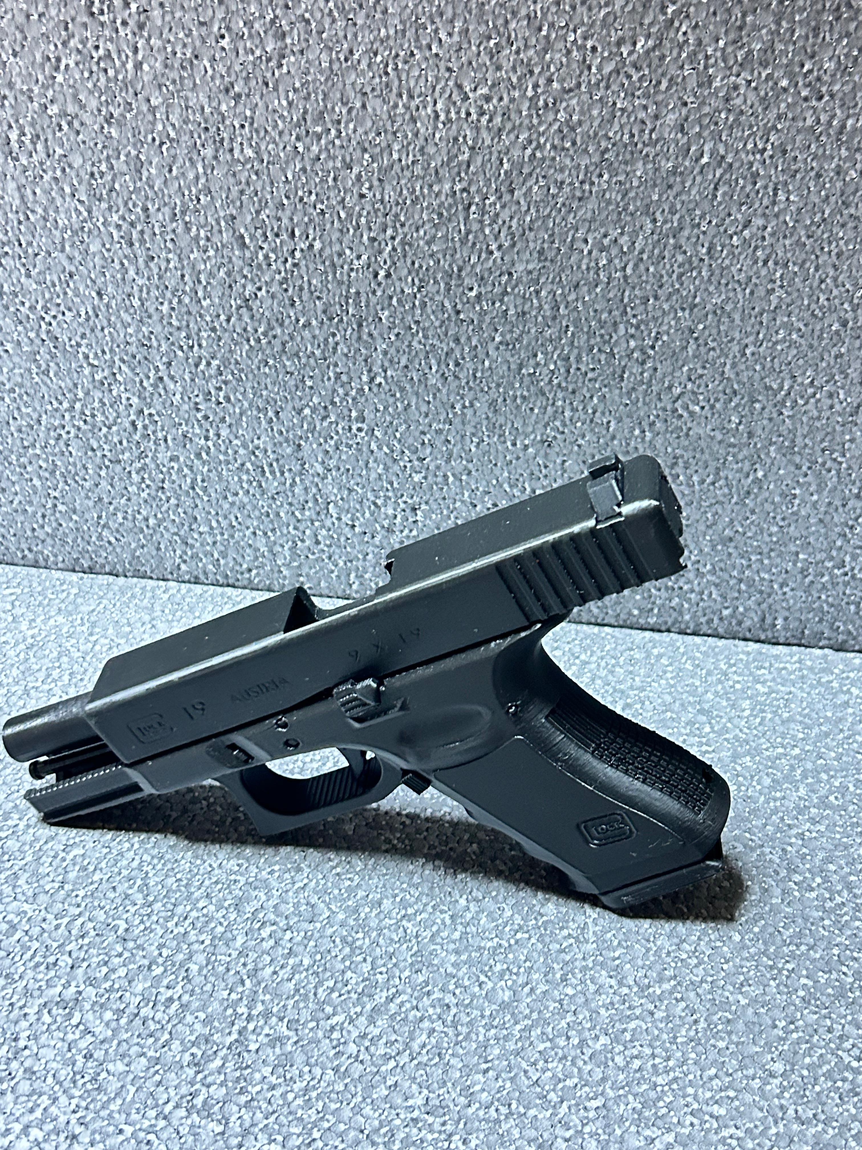 GLOCK19